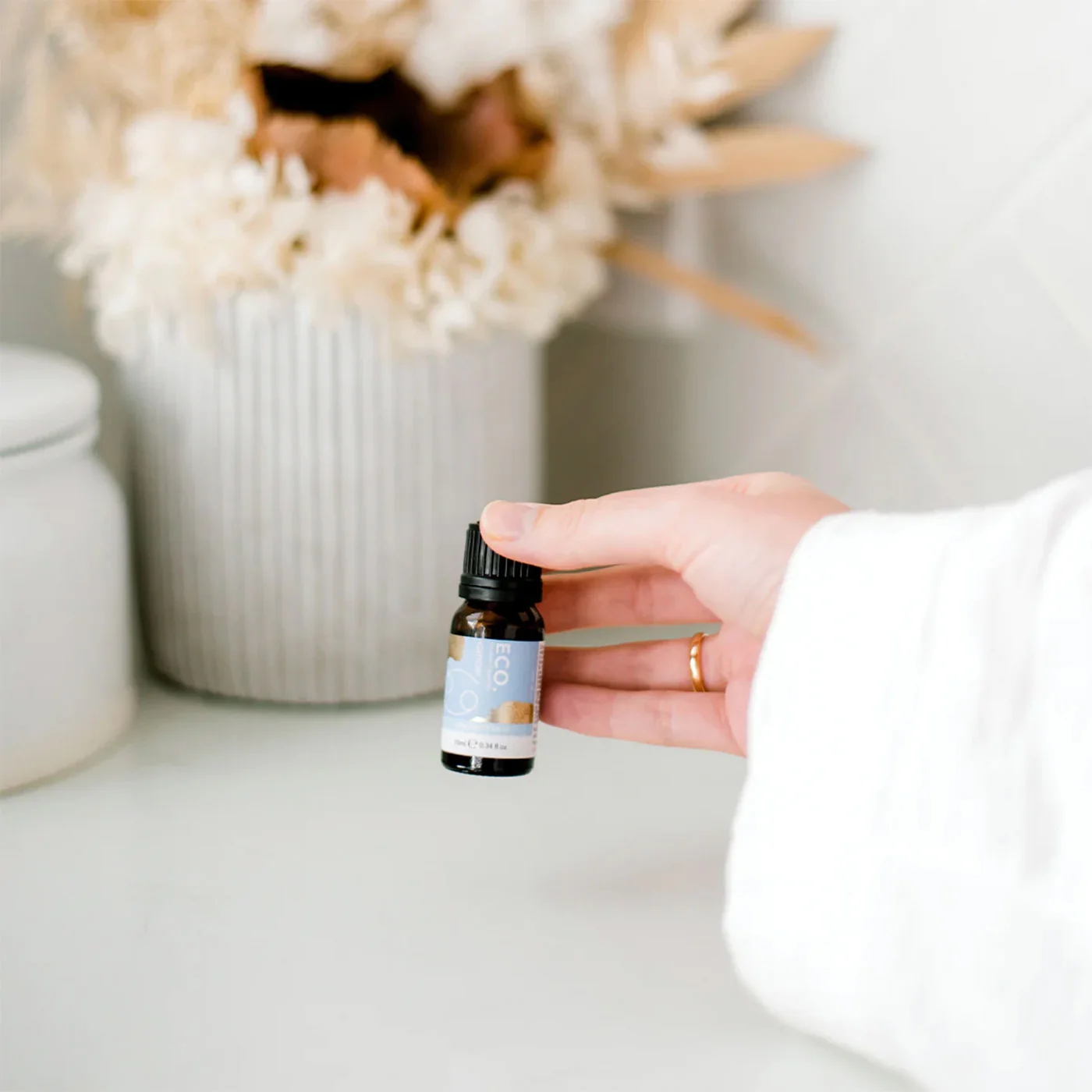 Cancer Zodiac Sign Essential Oil Blend - Image 3