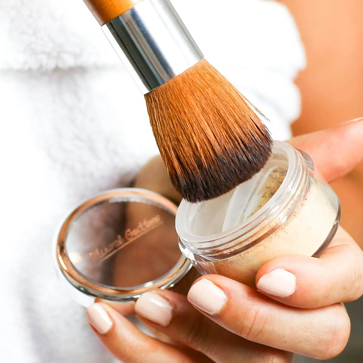 Mineral Goddess Setting Powder - Image 4