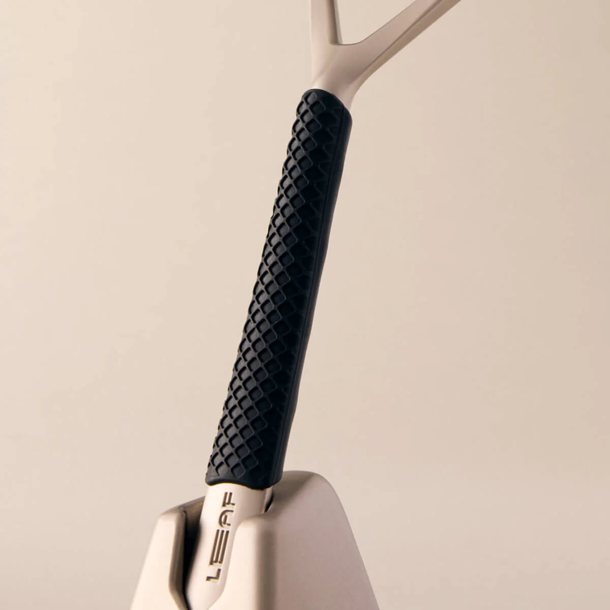 Leaf Grip Sleeve - Black - Image 2