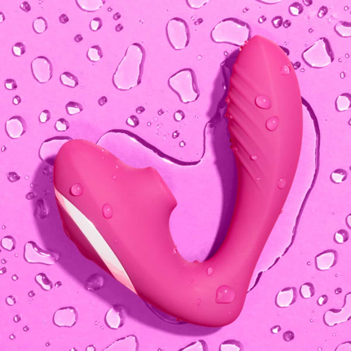 mon ami Dual Vibrating and Suction Stimulator - Image 3
