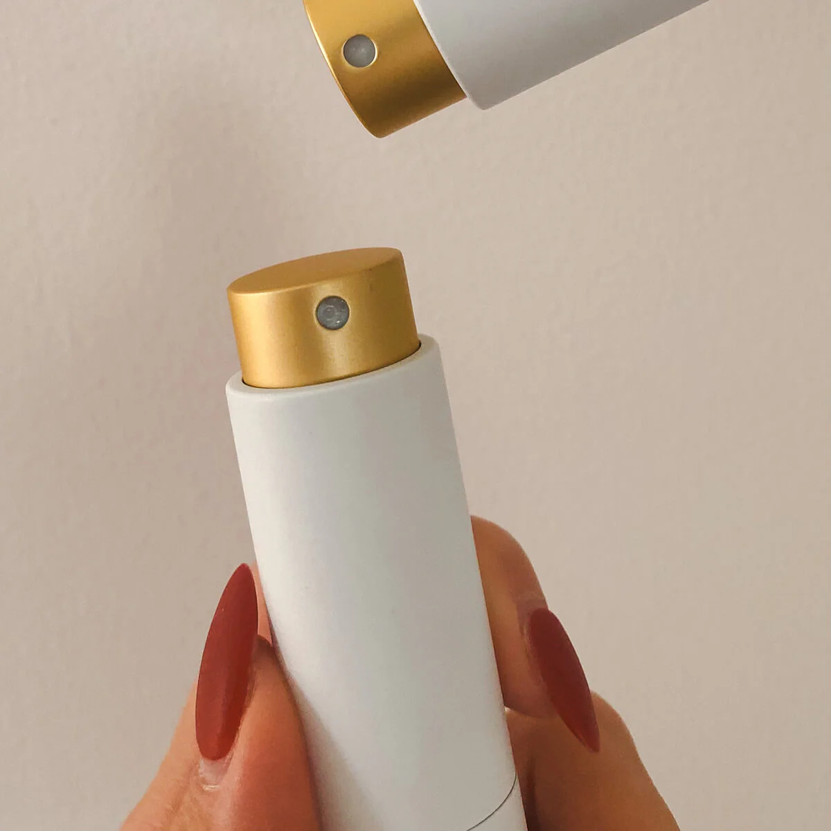 Me Moment Hygienic & Fragrant Initmate Mist - Image 3
