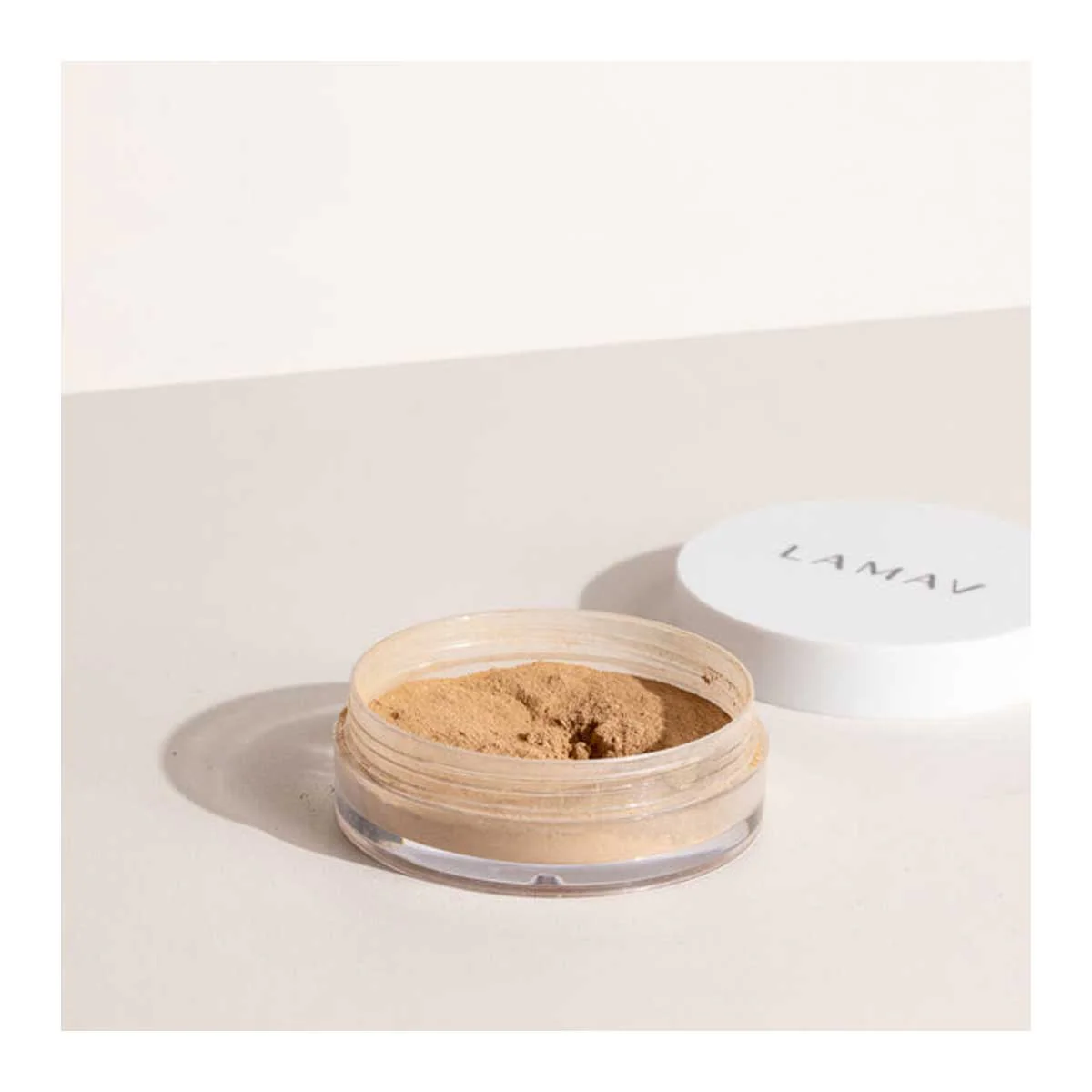 Mineral Foundation Broad Spectrum SPF15 - Image 4