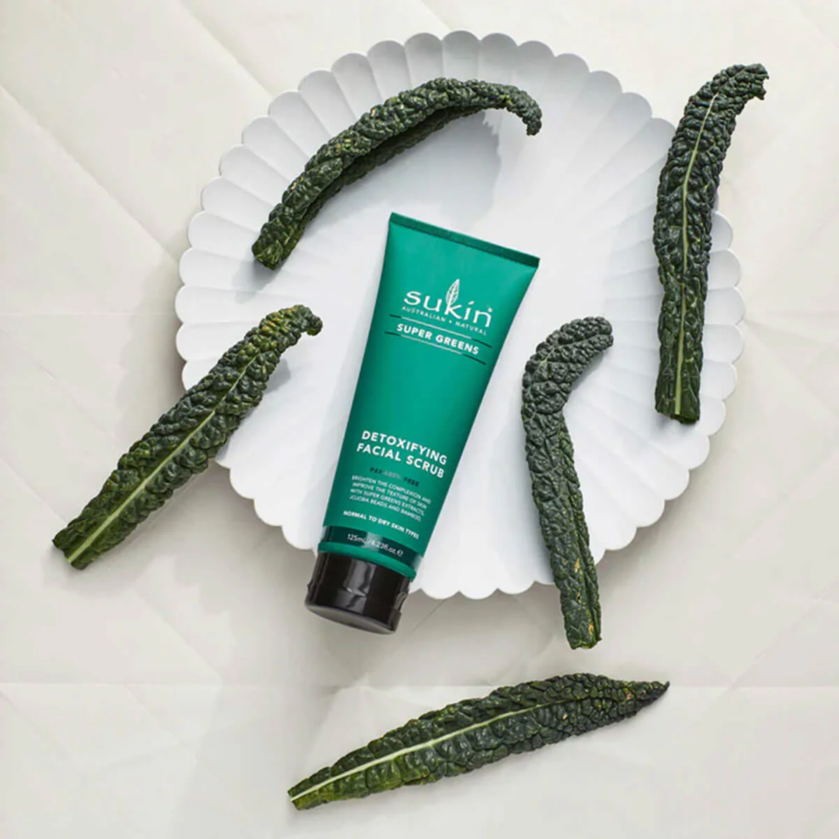 Super Greens Detoxifying Facial Scrub - Image 3