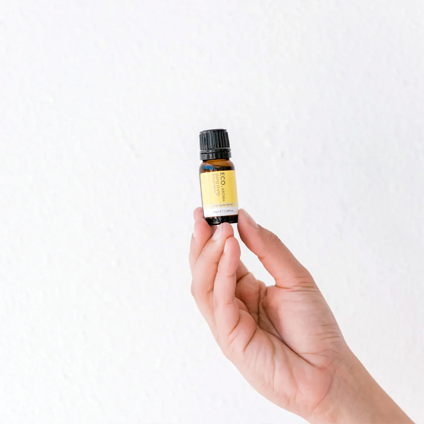 Ylang Ylang Pure Essential Oil - Image 3